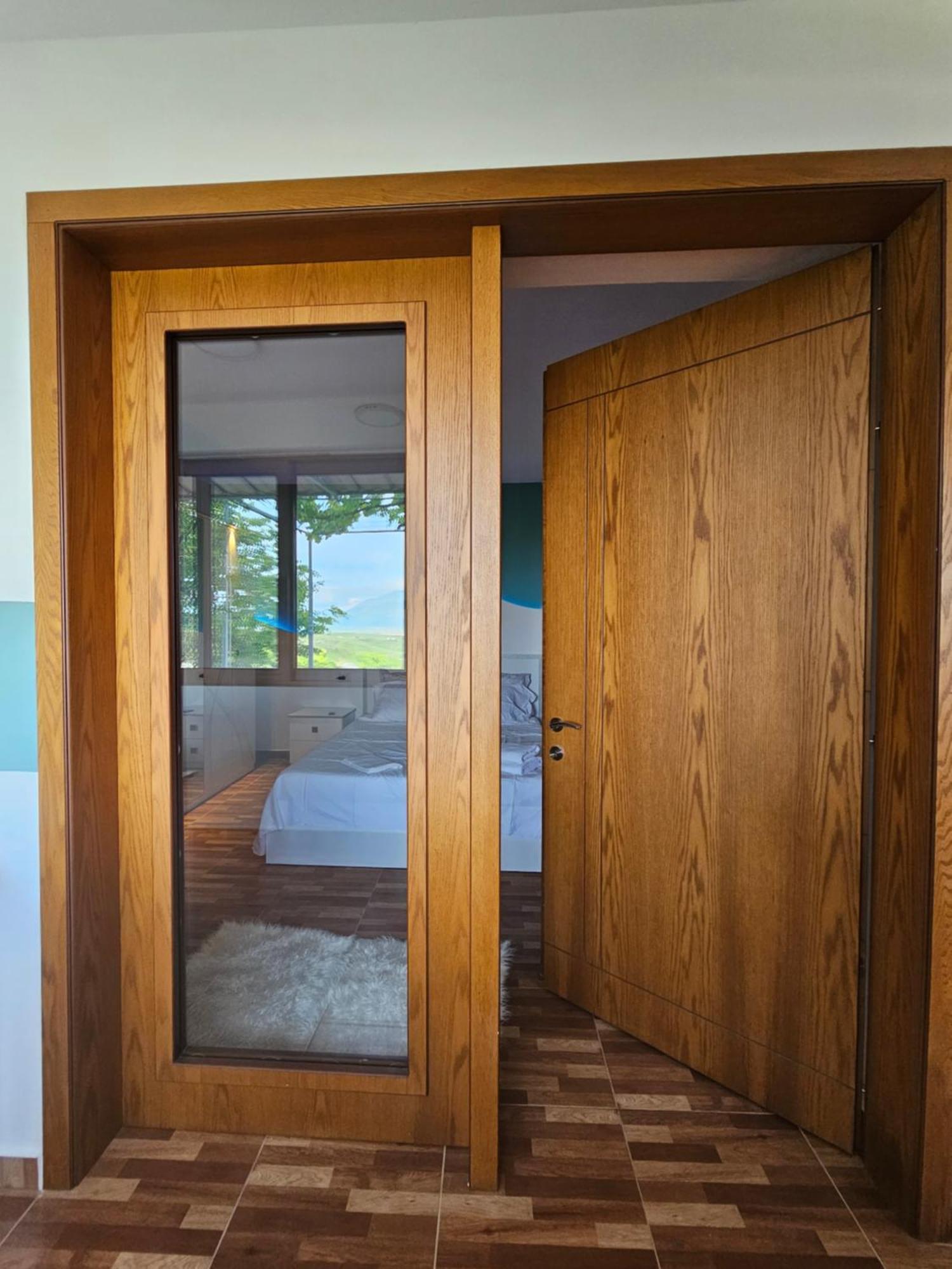 Lemon Garden Apartment-Hot Tub Jacuzzi Gjirokastër Екстериор снимка
